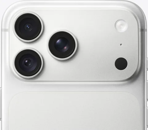 Apple iPhone 18 Pro Max in Silver, camera plateau close-up with the variable-aperture main lens