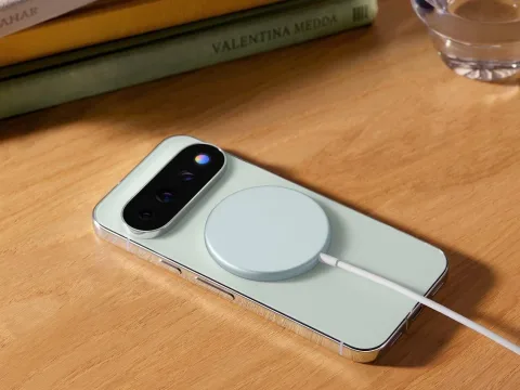 Google Pixel 11 Pro XL connected to a Pixelsnap wireless charger.