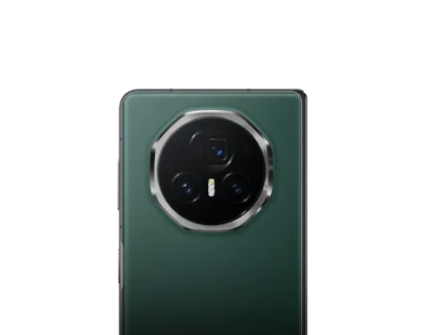 Honor Magic V3 top back panel in Green showing full camera island