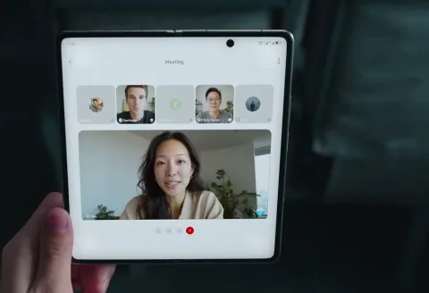 Meet HONOR Magic V6 | Built for Work. Made to Last