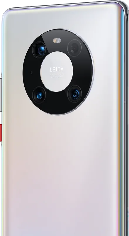 Huawei Mate 40 Pro in Mystic Silver, camera module close-up