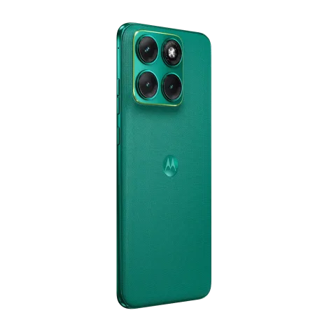 Motorola Edge 70 Fusion in Sporting Green - back three-quarter view