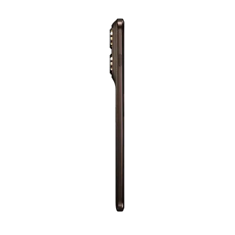 Motorola Edge 70 Pro in PANTONE Chicory Coffee, side profile showing thickness