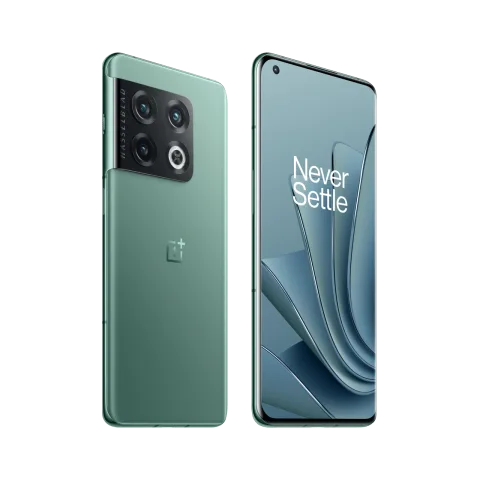 OnePlus 10 Pro in Emerald Forest, camera module detail
