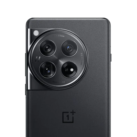 OnePlus 12 in Silky Black, rear camera close-up