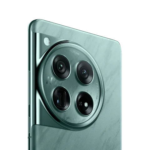 OnePlus 12 in Flowy Emerald, rear camera close-up
