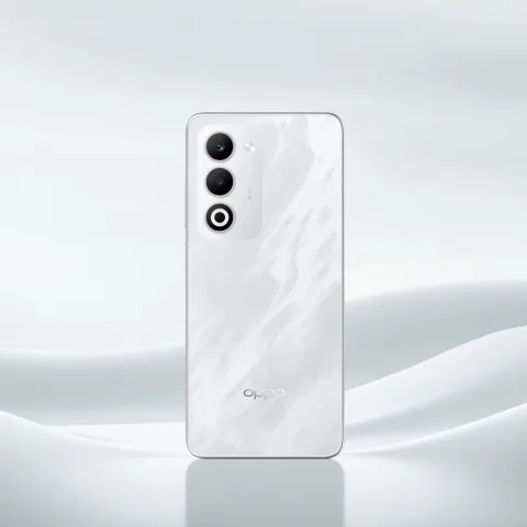 Oppo A5 4G in Mist White, back view
