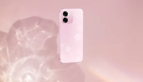 Oppo A6 4G in Sakura Pink, back view