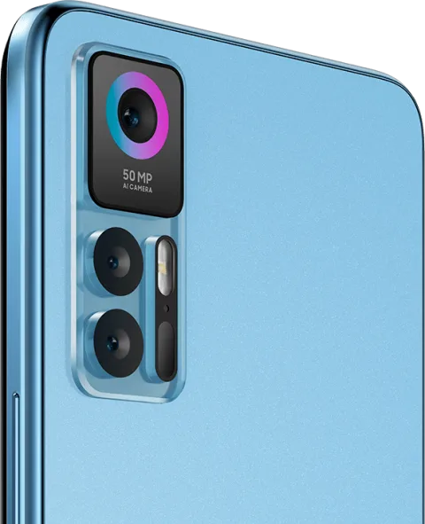 TCL 30+ in Icy Blue, close-up of the rear camera module (588x724 - largest available)