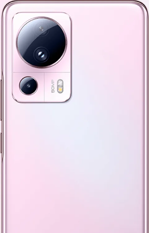 Xiaomi 13 Lite in Lite Pink, camera module detail