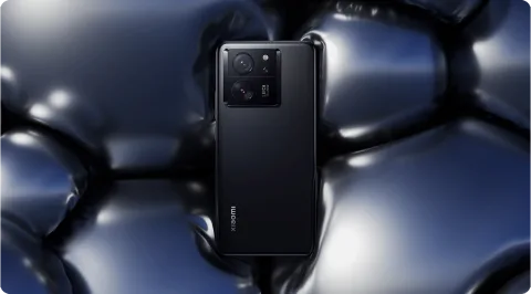 Xiaomi 13T in Black, back view