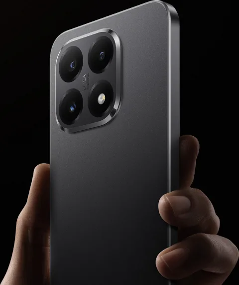 Xiaomi 15T in Black, back view