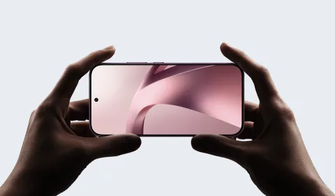 Xiaomi 17T front display held in hand, Violet frame