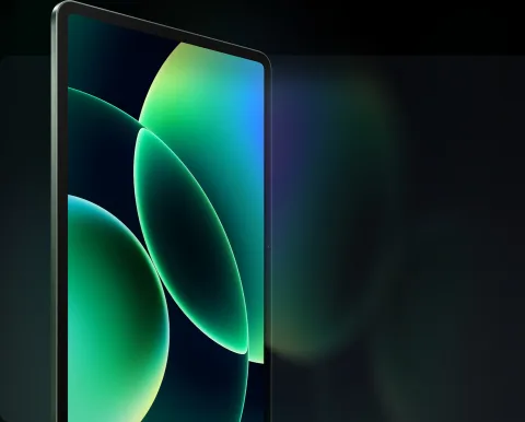 Xiaomi Pad 8 in Pine Green, front view