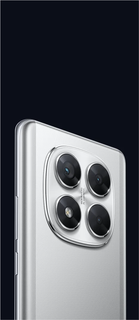 POCO X7 in Silver, close-up of the rear camera module