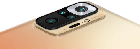 Redmi Note 10 Pro camera module detail in Gradient Bronze