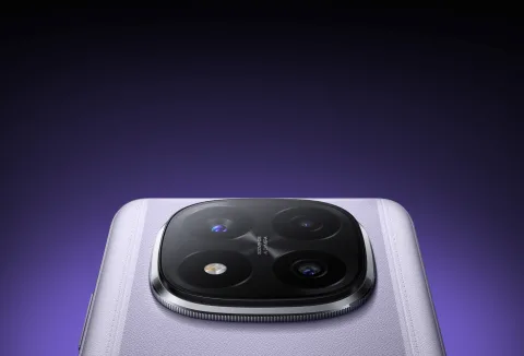 Redmi Note 14 Pro+ 5G in Lavender Purple, camera module close-up